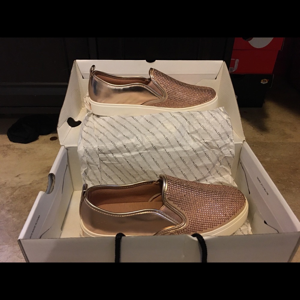 Size 9 Aldo shoes💕